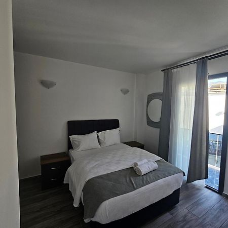 Cyprus Harbour Suites Kyrenia  Eksteriør billede