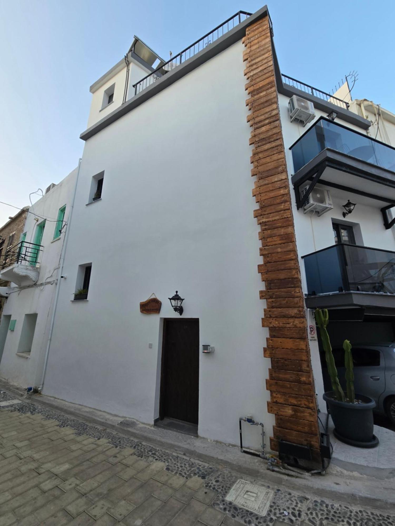 Cyprus Harbour Suites Kyrenia  Eksteriør billede