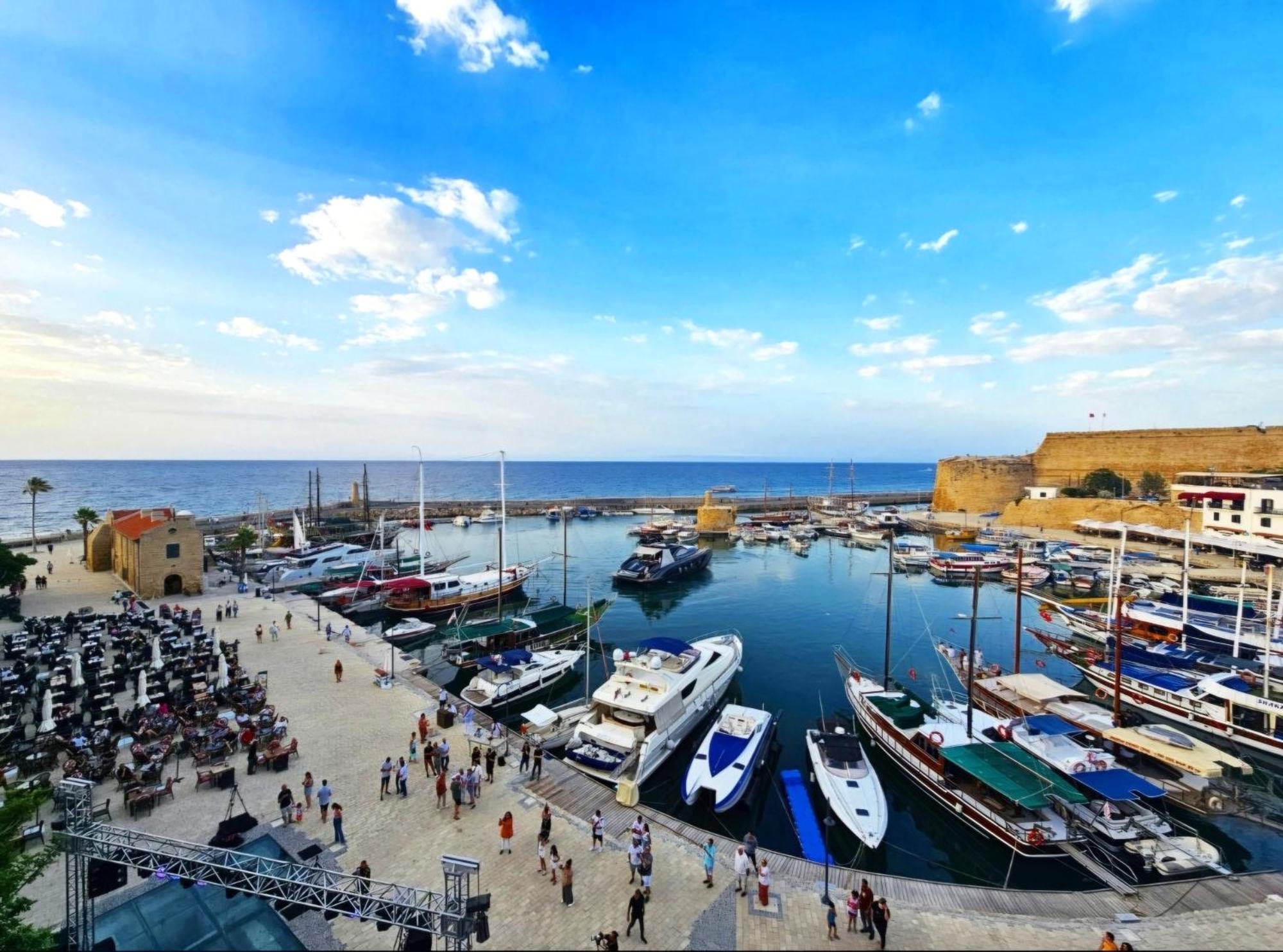 Cyprus Harbour Suites Kyrenia  Eksteriør billede